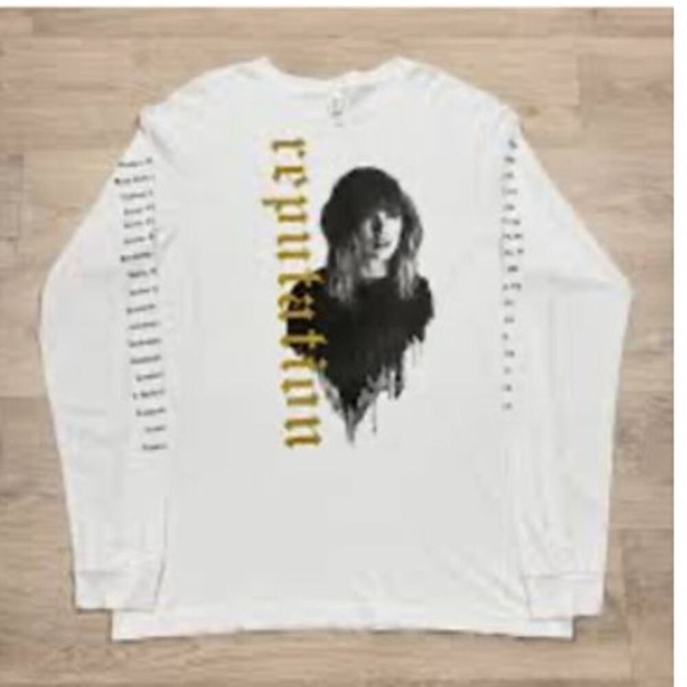 Taylor Swift Reputation Stadium Tour Long Sleeve Band Tee L